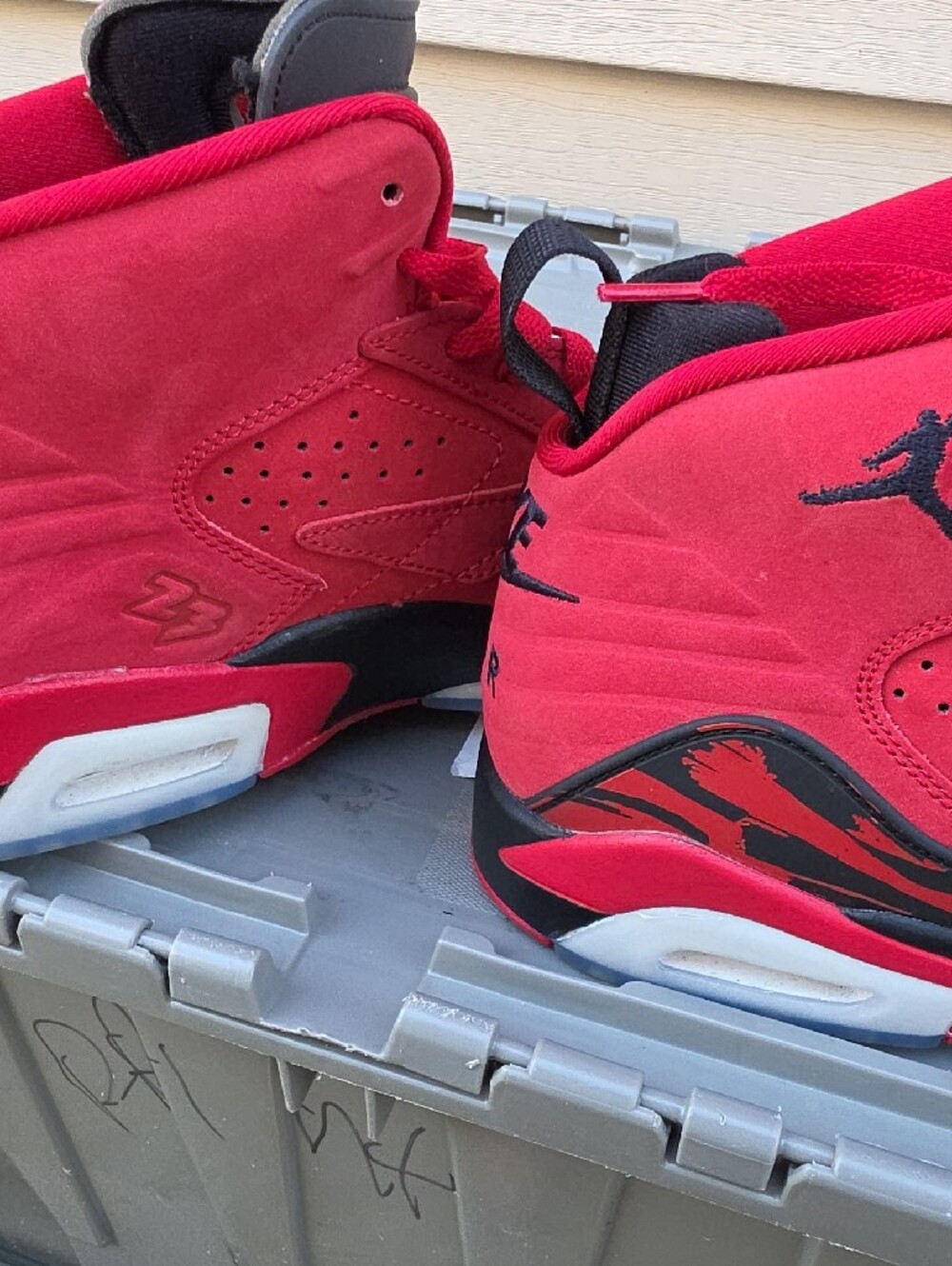 Air Jordan MVP "Raging Bull - Picture 8 of 8